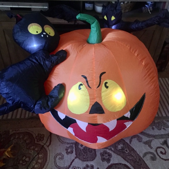Airblown Inflatable Jack o Lantern with Lights Outdoor Decor - Picture 2 of 4